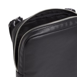 CALVIN KLEIN ULTRALIGHT REPORTER 18 W/PKT PU