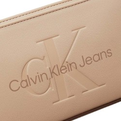 CALVIN KLEIN SCULPTED SHOULDER POUCH25 MONO